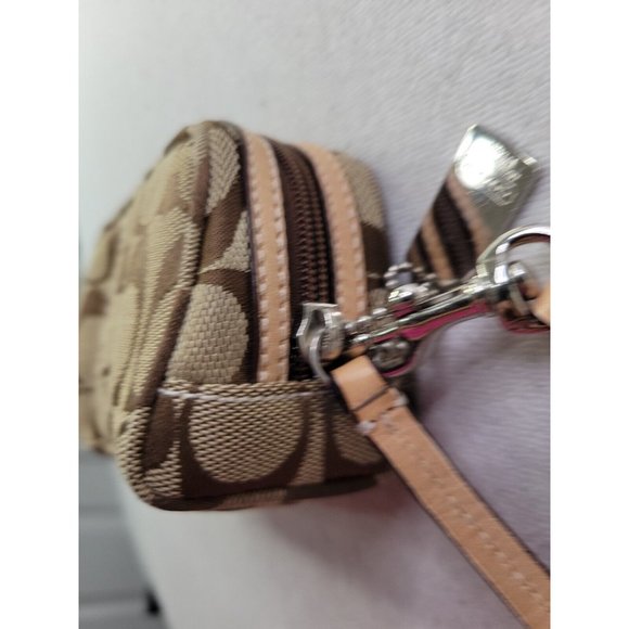 Coach Brown Signature CC Women Zip Up Leather Canvas Wristlet Jacquard Pockets - Picture 8 of 12